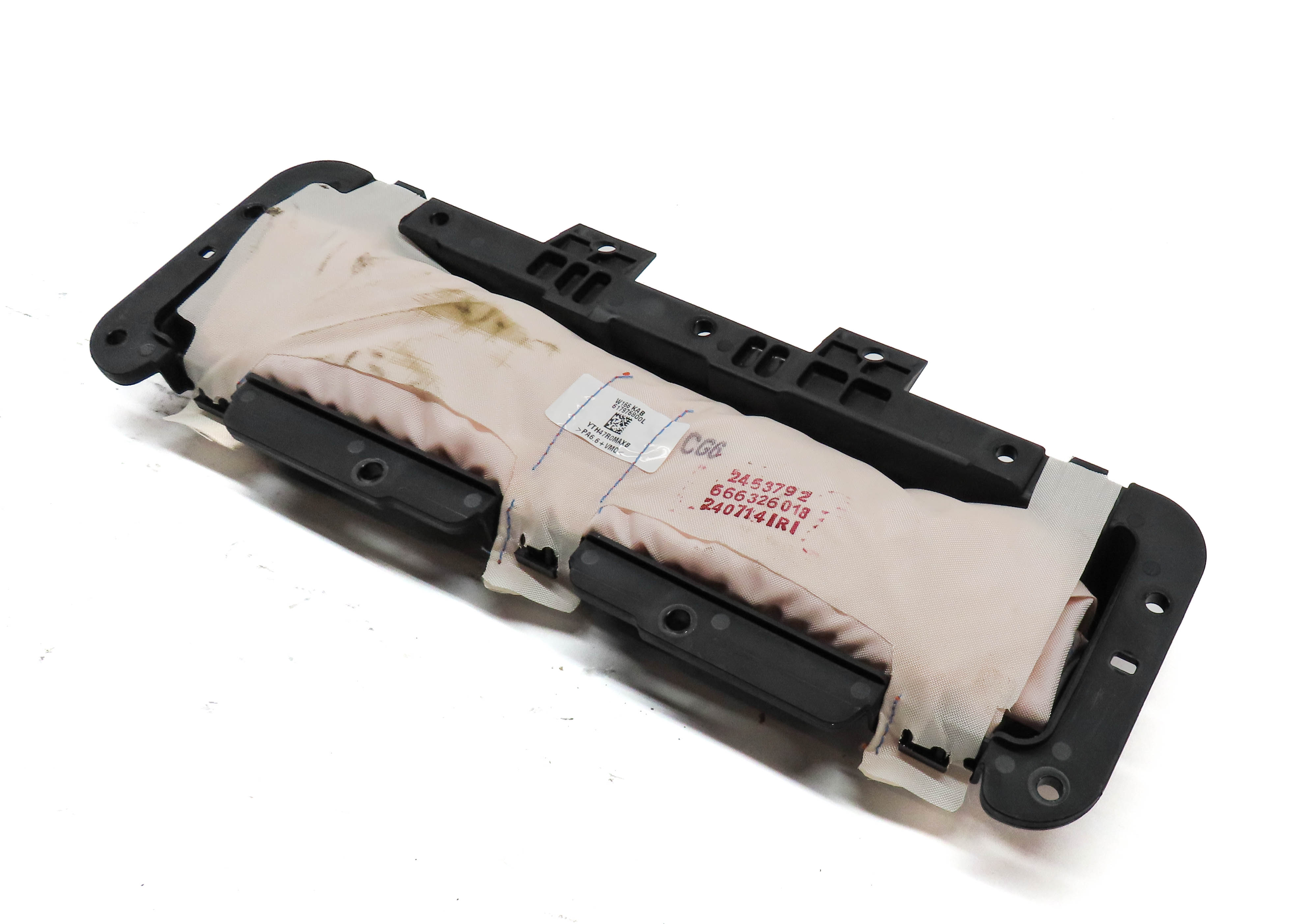 12-19 MERCEDES GL350 GL450 GL550 ML350 ML550 GLE (W166 X166) DRIVER KNEE AIRBAG — exact item pictured